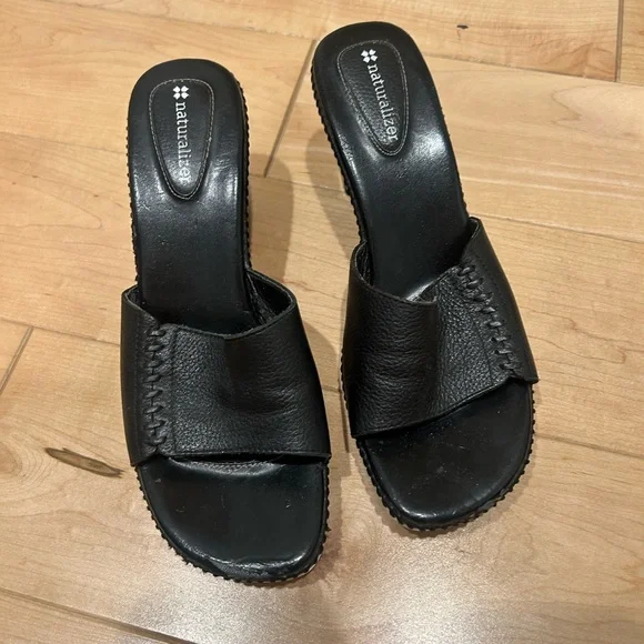 Naturalizer Black Leather Mules - Picture 2 of 2